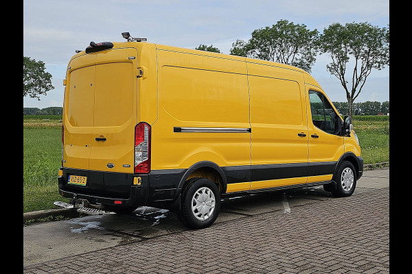 Ford Transit 350 2.0 TDCI L3H2 Trekhaak NAP Airco Euro6 130Pk 1e Eigenaar Oh-Historie! Ford Transit 350 2.0 TDCI L3H2 Trekhaak NAP Airco Euro6 130Pk 1e Eigenaar Oh-Historie!