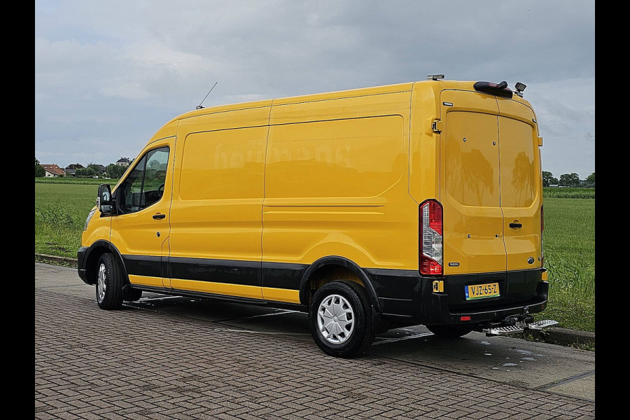 Ford Transit 350 2.0 TDCI L3H2 Trekhaak NAP Airco Euro6 130Pk 1e Eigenaar Oh-Historie! Ford Transit 350 2.0 TDCI L3H2 Trekhaak NAP Airco Euro6 130Pk 1e Eigenaar Oh-Historie!