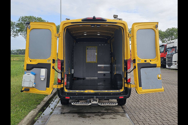 Ford Transit 350 2.0 TDCI L3H2 Trekhaak NAP Airco Euro6 130Pk 1e Eigenaar Oh-Historie! Ford Transit 350 2.0 TDCI L3H2 Trekhaak NAP Airco Euro6 130Pk 1e Eigenaar Oh-Historie!