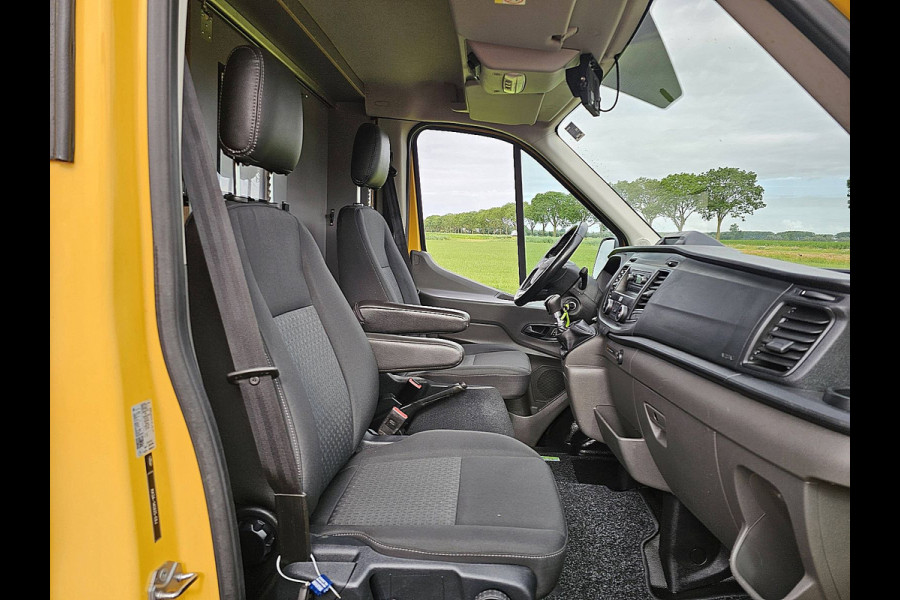Ford Transit 350 2.0 TDCI L3H2 Trekhaak NAP Airco Euro6 130Pk 1e Eigenaar Oh-Historie! Ford Transit 350 2.0 TDCI L3H2 Trekhaak NAP Airco Euro6 130Pk 1e Eigenaar Oh-Historie!