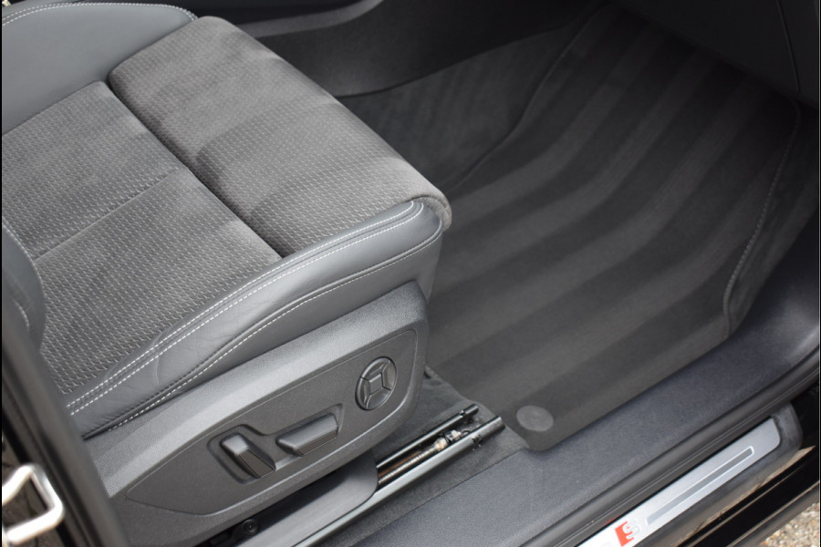 Audi Q3 Sportback 45 TFSI e S-Line 245 Pk Black Ed Pano Navi Memory Keyless Camera 20 Inch Audi Q3 Sportback 45 TFSI e S-Line 245 Pk Black Ed Pano Navi Memory Keyless Camera 20 Inch