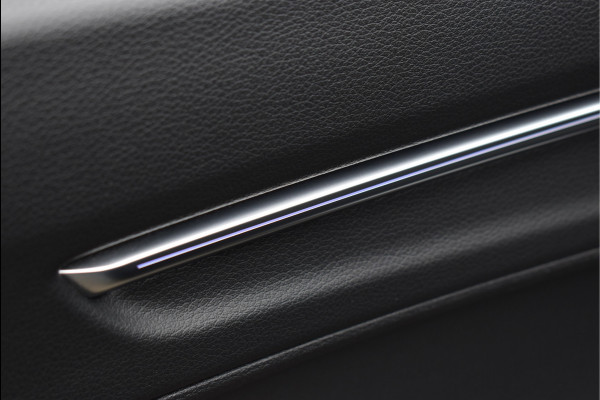 Audi Q3 Sportback 45 TFSI e S-Line 245 Pk Black Ed Pano Navi Memory Keyless Camera 20 Inch Audi Q3 Sportback 45 TFSI e S-Line 245 Pk Black Ed Pano Navi Memory Keyless Camera 20 Inch