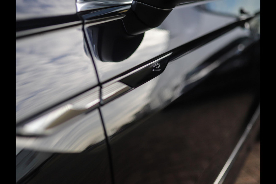 Volkswagen Tiguan 1.5 TSI R-Line Business+ | Pano | Keyless | IQ Light | Trekhaak | Stuur/Stoelverw. Volkswagen Tiguan 1.5 TSI R-Line Business+ | Pano | Keyless | IQ Light | Trekhaak | Stuur/Stoelverw.