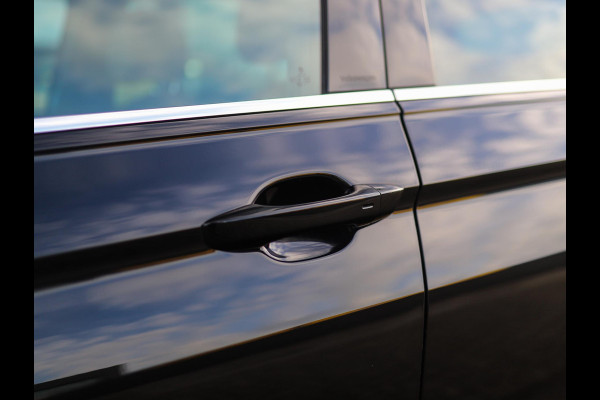 Volkswagen Tiguan 1.5 TSI R-Line Business+ | Pano | Keyless | IQ Light | Trekhaak | Stuur/Stoelverw. Volkswagen Tiguan 1.5 TSI R-Line Business+ | Pano | Keyless | IQ Light | Trekhaak | Stuur/Stoelverw.