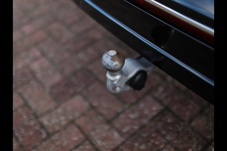 Volkswagen Tiguan 1.5 TSI R-Line Business+ | Pano | Keyless | IQ Light | Trekhaak | Stuur/Stoelverw. Volkswagen Tiguan 1.5 TSI R-Line Business+ | Pano | Keyless | IQ Light | Trekhaak | Stuur/Stoelverw.