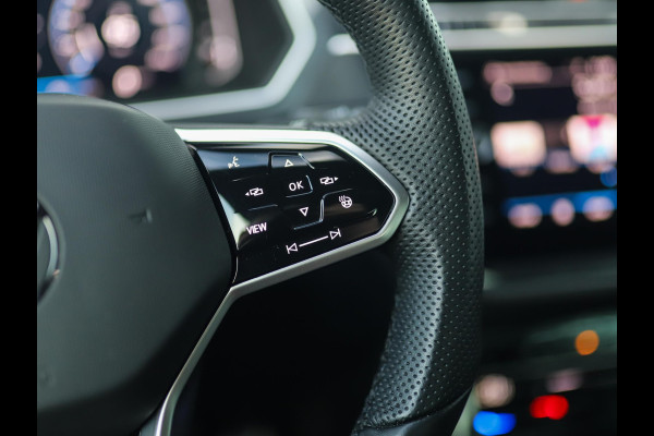 Volkswagen Tiguan 1.5 TSI R-Line Business+ | Pano | Keyless | IQ Light | Trekhaak | Stuur/Stoelverw. Volkswagen Tiguan 1.5 TSI R-Line Business+ | Pano | Keyless | IQ Light | Trekhaak | Stuur/Stoelverw.