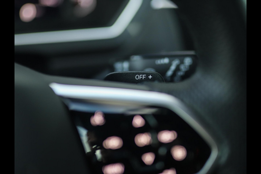 Volkswagen Tiguan 1.5 TSI R-Line Business+ | Pano | Keyless | IQ Light | Trekhaak | Stuur/Stoelverw. Volkswagen Tiguan 1.5 TSI R-Line Business+ | Pano | Keyless | IQ Light | Trekhaak | Stuur/Stoelverw.