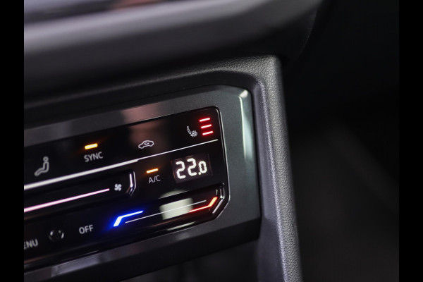 Volkswagen Tiguan 1.5 TSI R-Line Business+ | Pano | Keyless | IQ Light | Trekhaak | Stuur/Stoelverw. Volkswagen Tiguan 1.5 TSI R-Line Business+ | Pano | Keyless | IQ Light | Trekhaak | Stuur/Stoelverw.