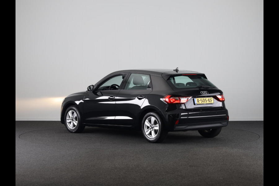 Audi A1 Sportback 25 TFSI Pro Line 95pk | Airconditioning | Navigatie via App | Parkeersensoren achter Audi A1 Sportback 25 TFSI Pro Line 95pk | Airconditioning | Navigatie via App | Parkeersensoren achter