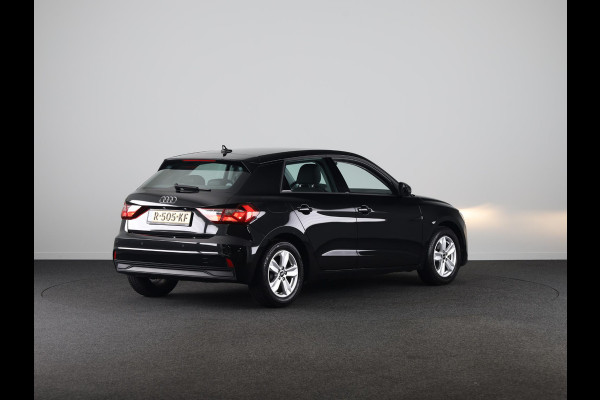 Audi A1 Sportback 25 TFSI Pro Line 95pk | Airconditioning | Navigatie via App | Parkeersensoren achter Audi A1 Sportback 25 TFSI Pro Line 95pk | Airconditioning | Navigatie via App | Parkeersensoren achter
