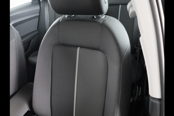 Audi A1 Sportback 25 TFSI Pro Line 95pk | Airconditioning | Navigatie via App | Parkeersensoren achter Audi A1 Sportback 25 TFSI Pro Line 95pk | Airconditioning | Navigatie via App | Parkeersensoren achter