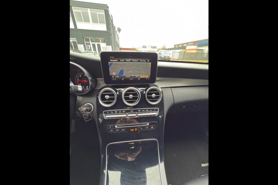 Mercedes-Benz C-Klasse 250 CDI Edition 1-Panoramadak Mercedes-Benz C-Klasse 250 CDI Edition 1-Panoramadak