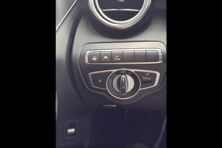 Mercedes-Benz C-Klasse 250 CDI Edition 1-Panoramadak Mercedes-Benz C-Klasse 250 CDI Edition 1-Panoramadak