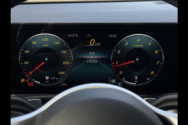 Mercedes-Benz Glb 200 Business Solution Luxury 7p. | Panorama | Leder | Memory |