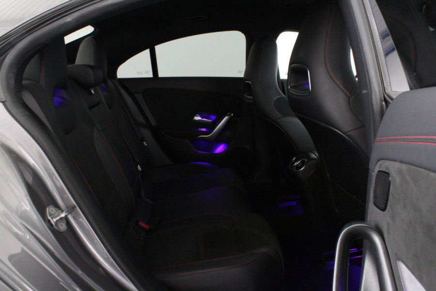 Mercedes-Benz CLA-Klasse AMG Line > Night-pakket/Sfeer/Camera/Midline Audio... Mercedes-Benz CLA-Klasse AMG Line > Night-pakket/Sfeer/Camera/Midline Audio...