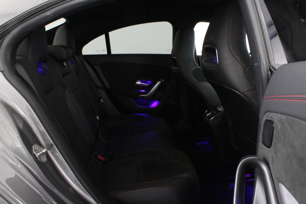 Mercedes-Benz CLA-Klasse AMG Line > Night-pakket/Sfeer/Camera/Midline Audio... Mercedes-Benz CLA-Klasse AMG Line > Night-pakket/Sfeer/Camera/Midline Audio...