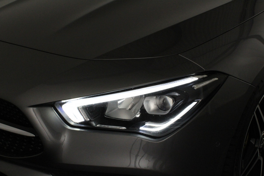 Mercedes-Benz CLA-Klasse AMG Line > Night-pakket/Sfeer/Camera/Midline Audio... Mercedes-Benz CLA-Klasse AMG Line > Night-pakket/Sfeer/Camera/Midline Audio...