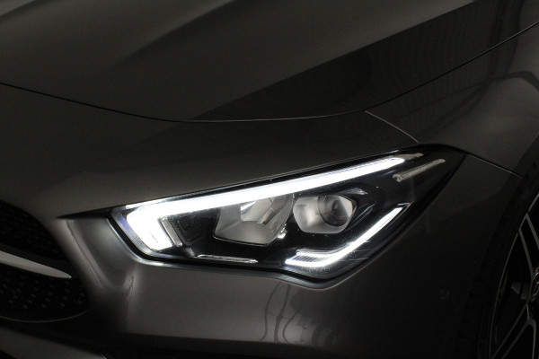 Mercedes-Benz CLA-Klasse AMG Line > Night-pakket/Sfeer/Camera/Midline Audio... Mercedes-Benz CLA-Klasse AMG Line > Night-pakket/Sfeer/Camera/Midline Audio...