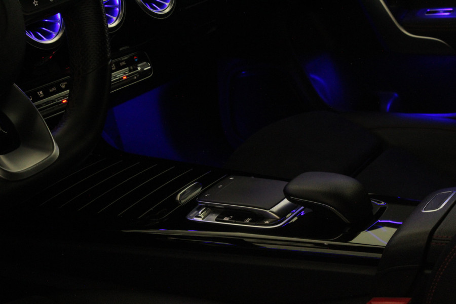 Mercedes-Benz CLA-Klasse AMG Line > Night-pakket/Sfeer/Camera/Midline Audio... Mercedes-Benz CLA-Klasse AMG Line > Night-pakket/Sfeer/Camera/Midline Audio...