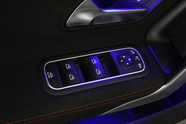 Mercedes-Benz CLA-Klasse AMG Line > Night-pakket/Sfeer/Camera/Midline Audio... Mercedes-Benz CLA-Klasse AMG Line > Night-pakket/Sfeer/Camera/Midline Audio...