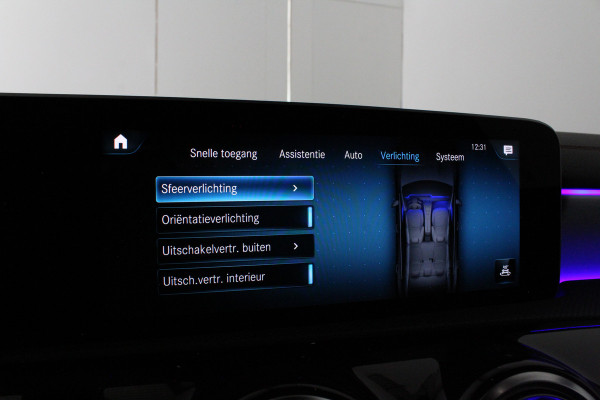 Mercedes-Benz CLA-Klasse AMG Line > Night-pakket/Sfeer/Camera/Midline Audio... Mercedes-Benz CLA-Klasse AMG Line > Night-pakket/Sfeer/Camera/Midline Audio...