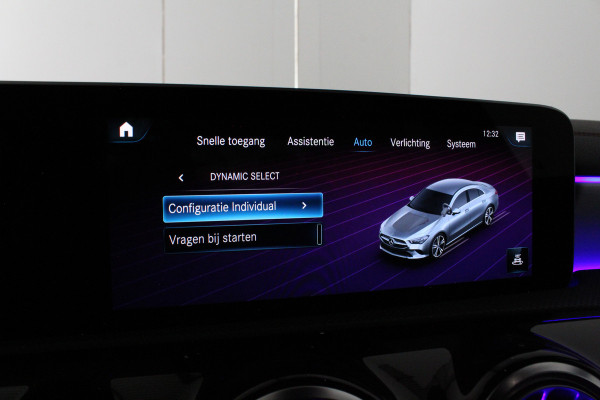 Mercedes-Benz CLA-Klasse AMG Line > Night-pakket/Sfeer/Camera/Midline Audio... Mercedes-Benz CLA-Klasse AMG Line > Night-pakket/Sfeer/Camera/Midline Audio...