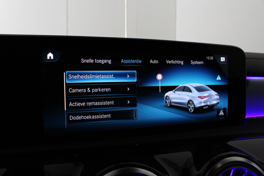 Mercedes-Benz CLA-Klasse AMG Line > Night-pakket/Sfeer/Camera/Midline Audio... Mercedes-Benz CLA-Klasse AMG Line > Night-pakket/Sfeer/Camera/Midline Audio...