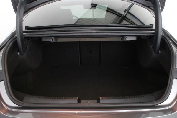 Mercedes-Benz CLA-Klasse AMG Line > Night-pakket/Sfeer/Camera/Midline Audio... Mercedes-Benz CLA-Klasse AMG Line > Night-pakket/Sfeer/Camera/Midline Audio...