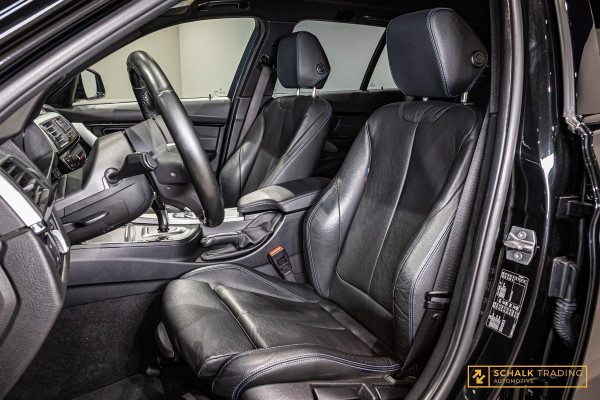 BMW 3 Serie Touring 320i M Sport Edition|Trekhaak|NAP|Leder BMW 3 Serie Touring 320i M Sport Edition|Trekhaak|NAP|Leder