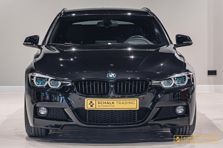 BMW 3 Serie Touring 320i M Sport Edition|Trekhaak|NAP|Leder BMW 3 Serie Touring 320i M Sport Edition|Trekhaak|NAP|Leder