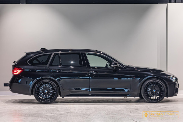 BMW 3 Serie Touring 320i M Sport Edition|Trekhaak|NAP|Leder BMW 3 Serie Touring 320i M Sport Edition|Trekhaak|NAP|Leder