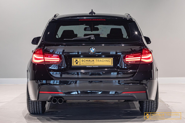 BMW 3 Serie Touring 320i M Sport Edition|Trekhaak|NAP|Leder BMW 3 Serie Touring 320i M Sport Edition|Trekhaak|NAP|Leder