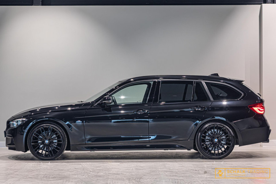 BMW 3 Serie Touring 320i M Sport Edition|Trekhaak|NAP|Leder BMW 3 Serie Touring 320i M Sport Edition|Trekhaak|NAP|Leder