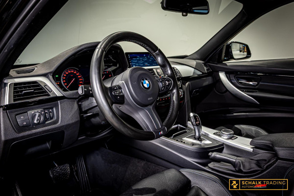 BMW 3 Serie Touring 320i M Sport Edition|Trekhaak|NAP|Leder BMW 3 Serie Touring 320i M Sport Edition|Trekhaak|NAP|Leder