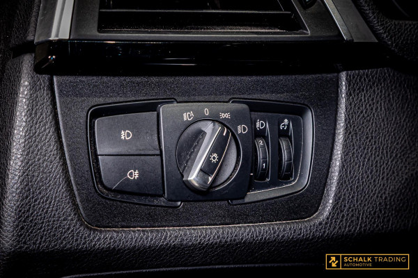 BMW 3 Serie Touring 320i M Sport Edition|Trekhaak|NAP|Leder BMW 3 Serie Touring 320i M Sport Edition|Trekhaak|NAP|Leder