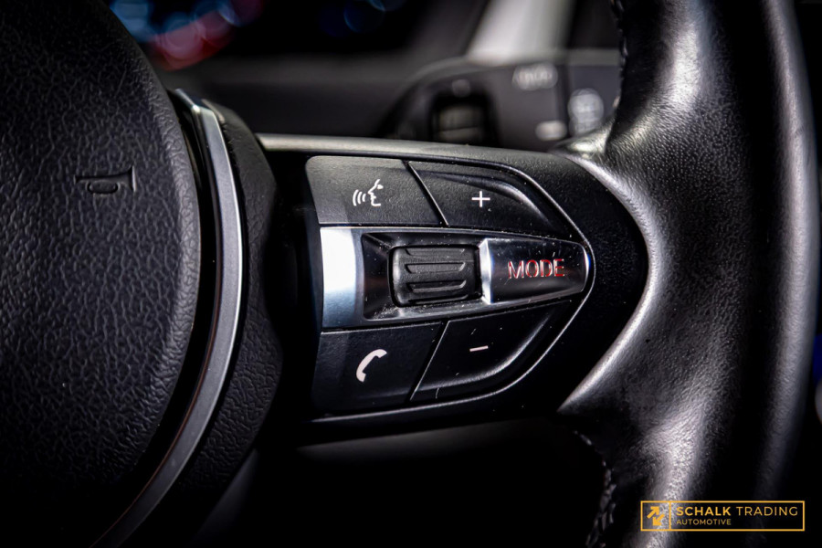 BMW 3 Serie Touring 320i M Sport Edition|Trekhaak|NAP|Leder BMW 3 Serie Touring 320i M Sport Edition|Trekhaak|NAP|Leder