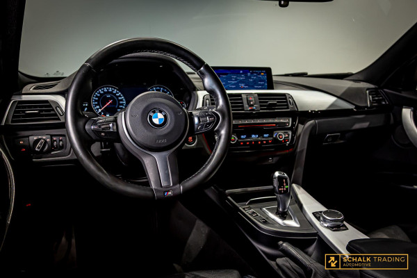 BMW 3 Serie Touring 320i M Sport Edition|Trekhaak|NAP|Leder BMW 3 Serie Touring 320i M Sport Edition|Trekhaak|NAP|Leder