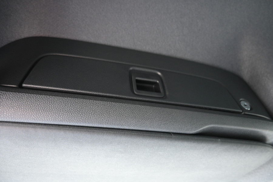 Mercedes-Benz Sprinter 319 CDI 4x4 L2H2 Pro Draaistoelen, LED, 360 Graden Camera, Navigatie Mercedes-Benz Sprinter 319 CDI 4x4 L2H2 Pro Draaistoelen, LED, 360 Graden Camera, Navigatie