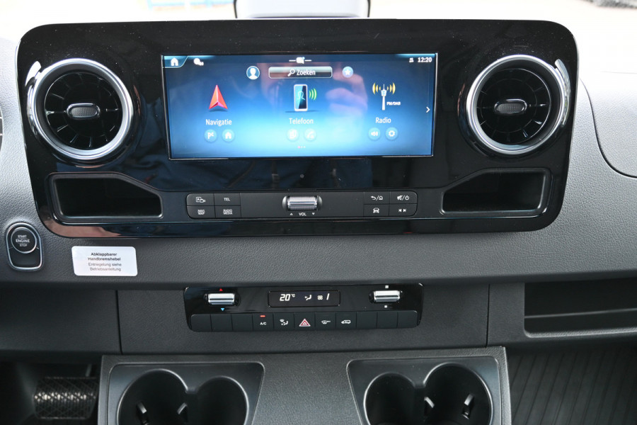 Mercedes-Benz Sprinter 319 CDI 4x4 L2H2 Pro Draaistoelen, LED, 360 Graden Camera, Navigatie Mercedes-Benz Sprinter 319 CDI 4x4 L2H2 Pro Draaistoelen, LED, 360 Graden Camera, Navigatie