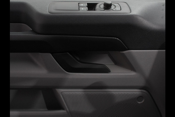 Ford Transit Custom 300 2.0 TDCI L2H1 Automaat Trend Nieuw Model | Navigatie | Camera | Parkeersensoren | Trekhaak | Airco | Betimmering | Cruise Control