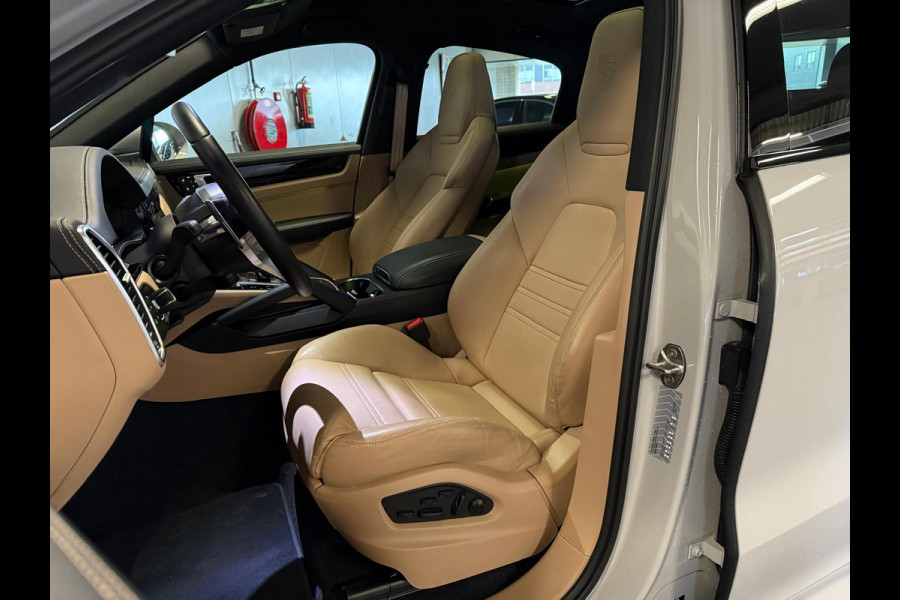 Porsche Cayenne Coupé 3.0 E-Hybrid Platinum Edition SPORT DESIGN-PANO-LUCHTV-STOELEN 18 VOUDIG-COMPLEET Porsche Cayenne Coupé 3.0 E-Hybrid Platinum Edition SPORT DESIGN-PANO-LUCHTV-STOELEN 18 VOUDIG-COMPLEET