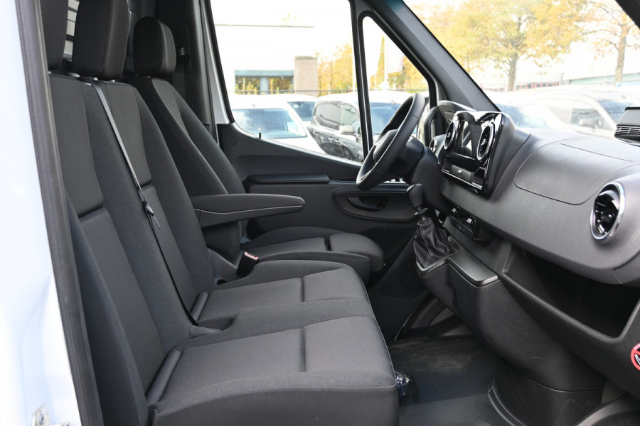 Mercedes-Benz Sprinter 317 CDI L3H2 Pro 10.25 MBUX met camera Mercedes-Benz Sprinter 317 CDI L3H2 Pro 10.25 MBUX met camera