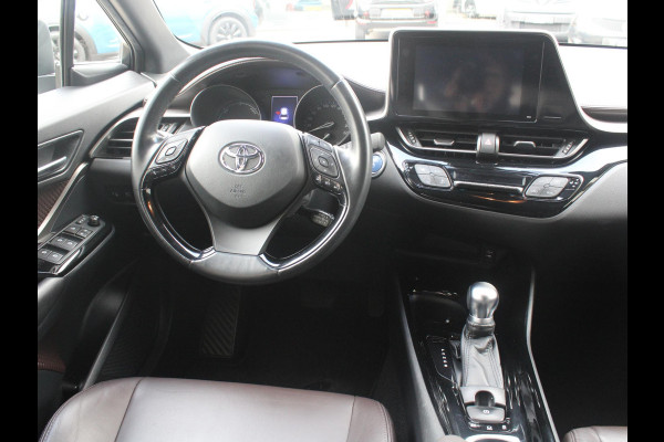 Toyota C-HR 1.8 Hybrid Executive | NAVIGATIE | ACHTERUITRIJCAMERA | CRUISE CONTROL ADAPTIEF | Toyota C-HR 1.8 Hybrid Executive | NAVIGATIE | ACHTERUITRIJCAMERA | CRUISE CONTROL ADAPTIEF |