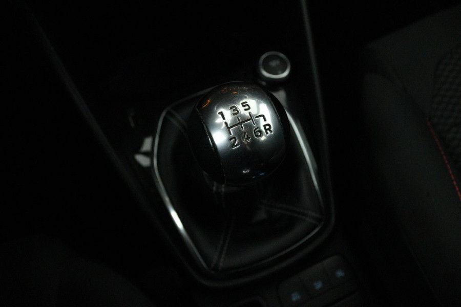 Ford Fiesta 1.0 EcoBoost ST-Line (STOEL/STUUR VERWARMING, CRUISE CONTROL, PARKEERSENSOREN, LANE-ASSIST, GOED ONDERHOUDEN) Ford Fiesta 1.0 EcoBoost ST-Line (STOEL/STUUR VERWARMING, CRUISE CONTROL, PARKEERSENSOREN, LANE-ASSIST, GOED ONDERHOUDEN)