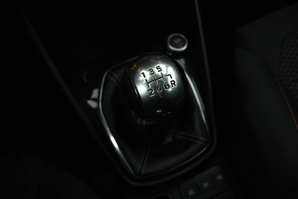 Ford Fiesta 1.0 EcoBoost ST-Line (STOEL/STUUR VERWARMING, CRUISE CONTROL, PARKEERSENSOREN, LANE-ASSIST, GOED ONDERHOUDEN) Ford Fiesta 1.0 EcoBoost ST-Line (STOEL/STUUR VERWARMING, CRUISE CONTROL, PARKEERSENSOREN, LANE-ASSIST, GOED ONDERHOUDEN)