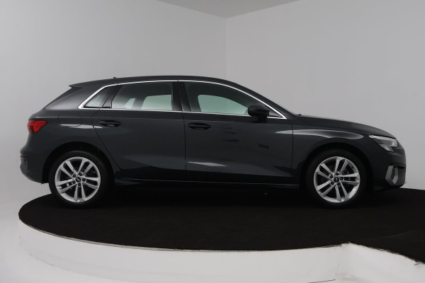 Audi A3 Sportback 30 TFSI Advanced edition (DIGITALE COCKPIT, LANE-ASSIST, CRUISE CONTROL ADAPTIEF, STOELVERWARMING, SENSOREN)