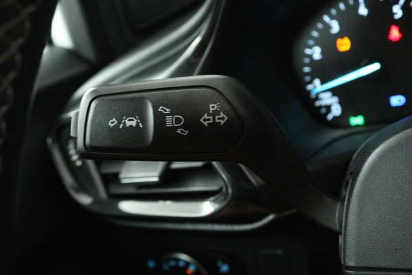 Ford Puma 1.0 EcoBoost Hybrid Titanium (TREKHAAK, PARKEERSENSOREN, NAVIGATIE, LANE-ASSIST) Ford Puma 1.0 EcoBoost Hybrid Titanium (TREKHAAK, PARKEERSENSOREN, NAVIGATIE, LANE-ASSIST)