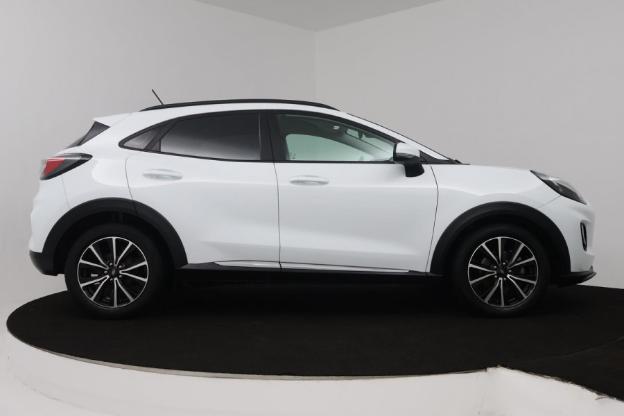 Ford Puma 1.0 EcoBoost Hybrid Titanium (TREKHAAK, PARKEERSENSOREN, NAVIGATIE, LANE-ASSIST) Ford Puma 1.0 EcoBoost Hybrid Titanium (TREKHAAK, PARKEERSENSOREN, NAVIGATIE, LANE-ASSIST)