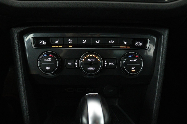 Volkswagen Tiguan Allspace 1.5 TSI Comfortline Business 7p. (PANORAMADAK, DIGITALE COCKPIT, CAMERA, AUTOMAAT)