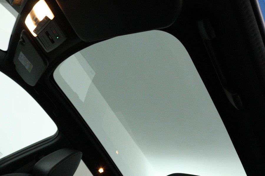 Nissan QASHQAI 1.3 MHEV Xtronic Tekna Plus (PANORAMADAK, TREKHAAK, DIGITALE COCKPIT, CAMERA, STOELVERWARMING, ELEKTR STOELEN)